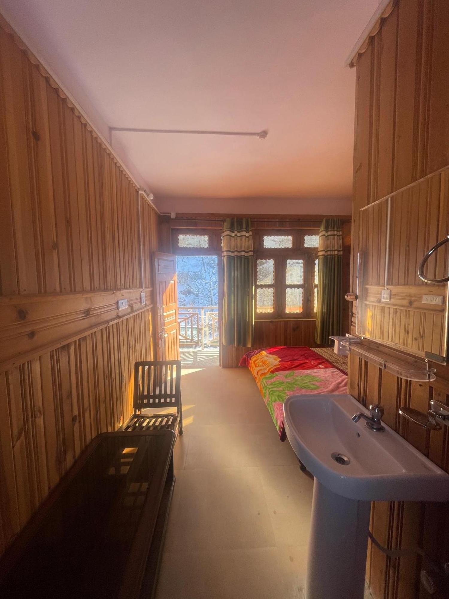 Hotel Sss The Chanshal Retreat Khashdhar Екстер'єр фото